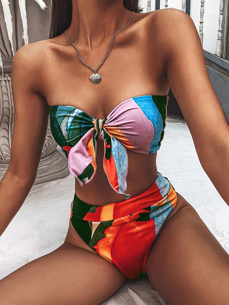 Bandeau-bikinis Mit Buntem Aufdruck Vorne Trägerlos Mit Tanga