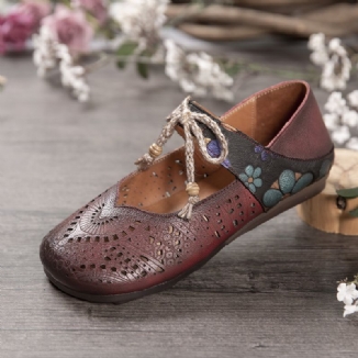 Flache Schuhe Im Retro-stil Mit Hohlem Blumenmuster Und Weichem Sohlenknoten Und Runder Zehenpartie