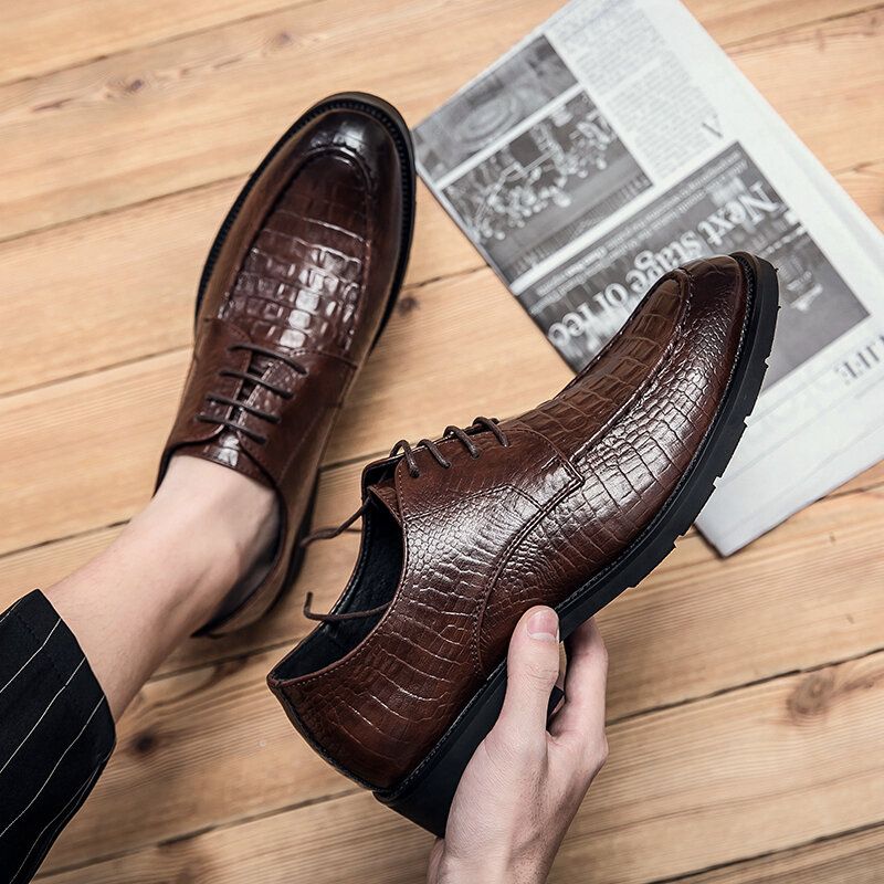 Atmungsaktive Herren-mikrofaser Mit Weicher Sohle Krokoprägung Retro Spitzer Zeh Lässige Business-schuhe