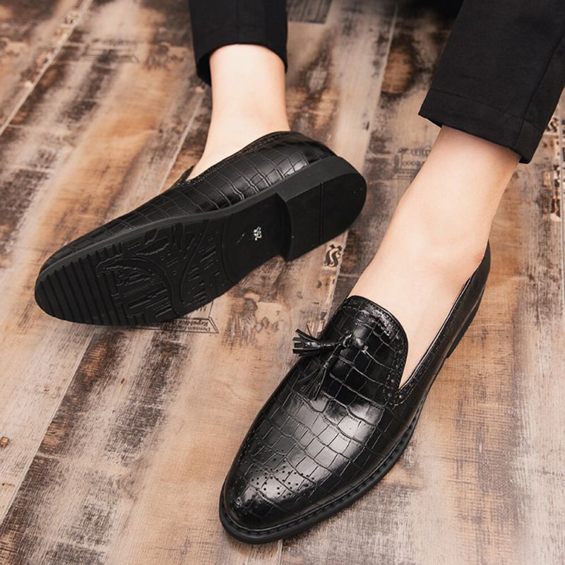 Männer Brogue Quaste Dekor Mikrofaser Leder Slip On Party Formelle Schuhe