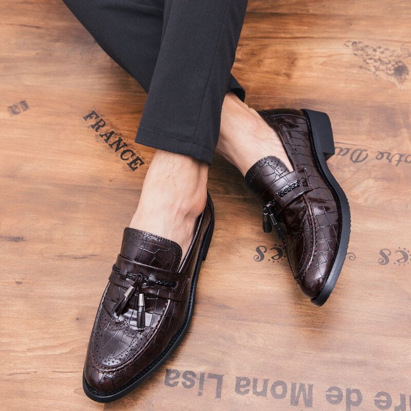 Männer Leder Atmungsaktive Spitzschuh Weiche Sohle Vintage Quaste Lässige Business-schuhe