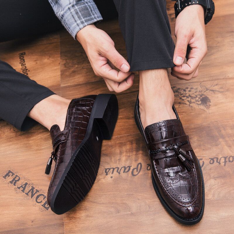 Männer Leder Atmungsaktive Spitzschuh Weiche Sohle Vintage Quaste Lässige Business-schuhe