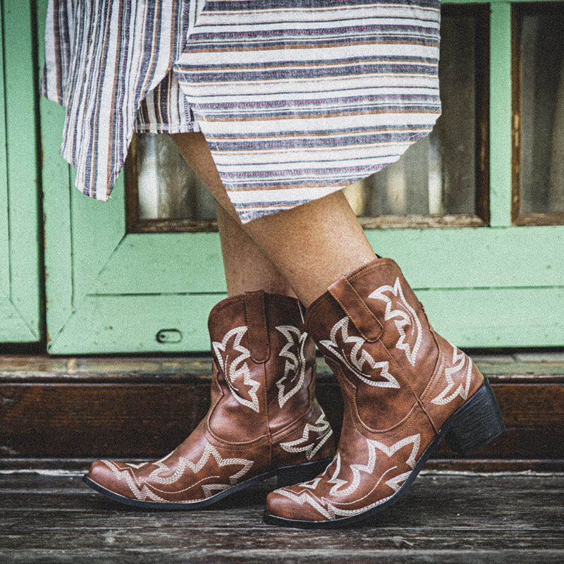 Damen Folkways Blumen Bestickt Chunky Heel Slip-on Short Cowboy Boots