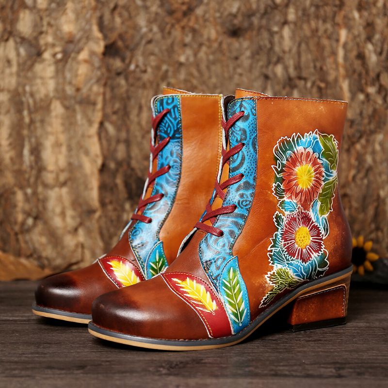 Flache Kurze Stiefel Aus Echtem Leder Mit Retro-blumenmuster Und Prägung