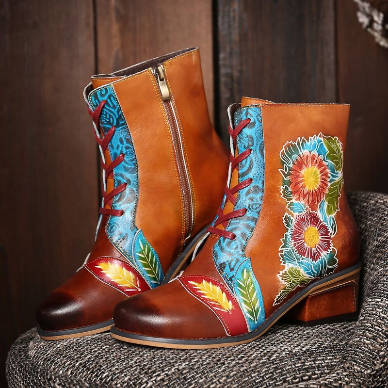 Flache Kurze Stiefel Aus Echtem Leder Mit Retro-blumenmuster Und Prägung