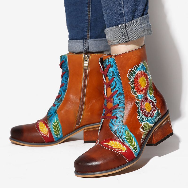 Flache Kurze Stiefel Aus Echtem Leder Mit Retro-blumenmuster Und Prägung