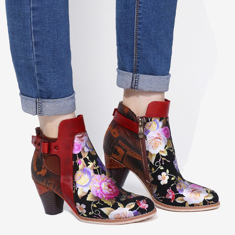 Geblühte Retro-blume Kombiniert Mit Eleganten Einzigartigen High Heel-stiefeln Im Modernen Stil