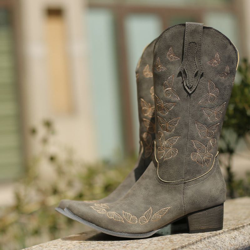 Große Damen-cowboystiefel Mit Schmetterlingsdekor Und Spitzem Zehenbereich