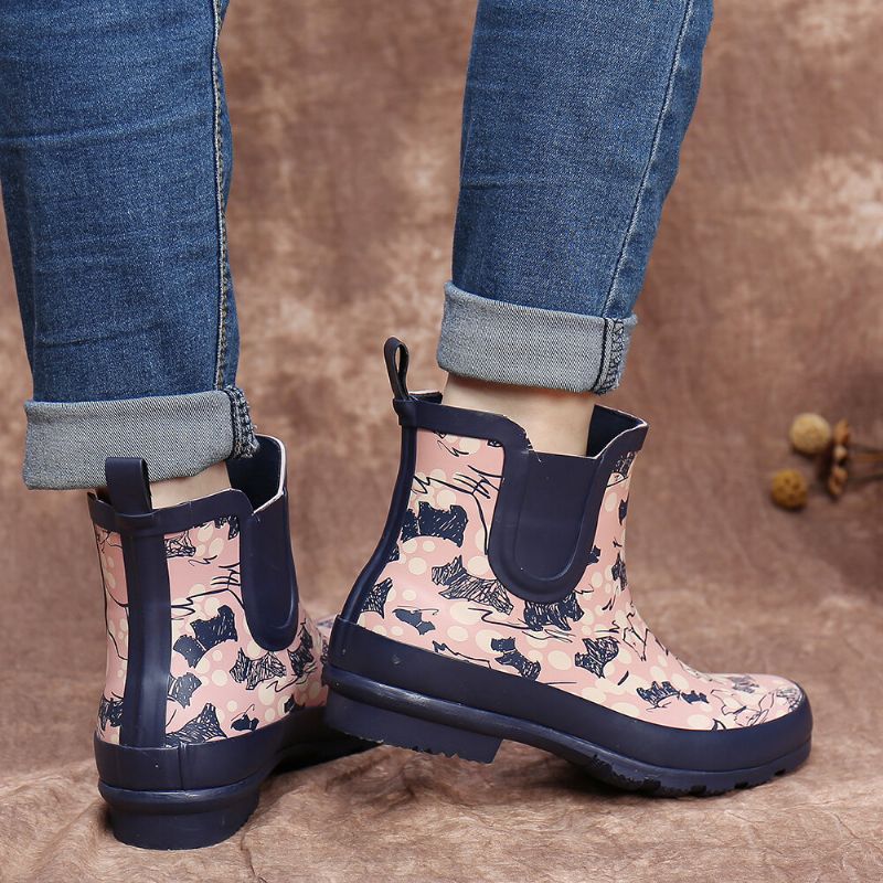 Rutschfeste Wasserdichte Chelsea-booties Aus Naturkautschuk. Regenstiefel