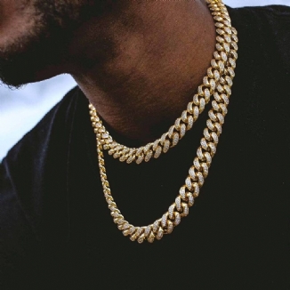 Hiphop-halskette Mit Übertriebener Diamantlegierung Herrschsüchtig Große Goldkette