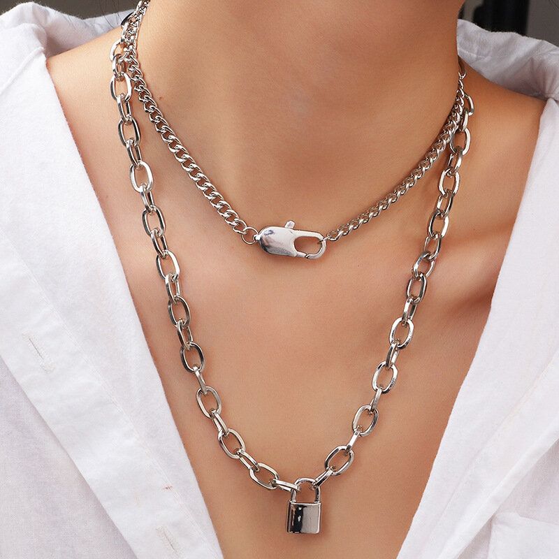 Punk Metal Lock Anhänger Clavicle Chain Geometric Round Buckle Chain Multilayer Halskette