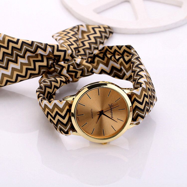 Fashion Chic Big Dial Striped Cloth Strap Damen Quarzuhr Armbanduhr