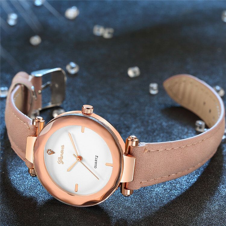 Fashion Leather Strap Simple Dial Design Metallgehäuse Damenuhr Damen Dress Quarta Watch