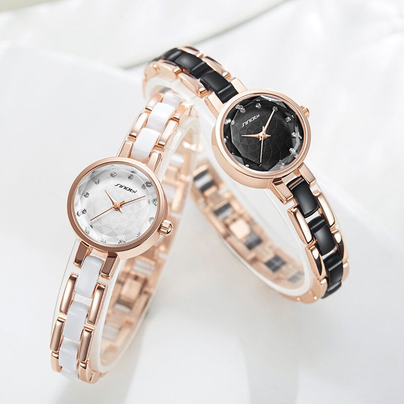 Frauen Einfache Dreipolige Crytal Diamonds Dial Mode Keramik Stahlband Quarzuhr