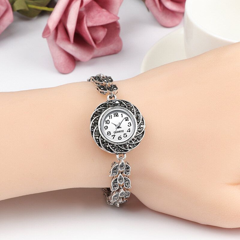 Graue Kristallfrauen-armband-uhr-moderne Retroart-quarz-uhr