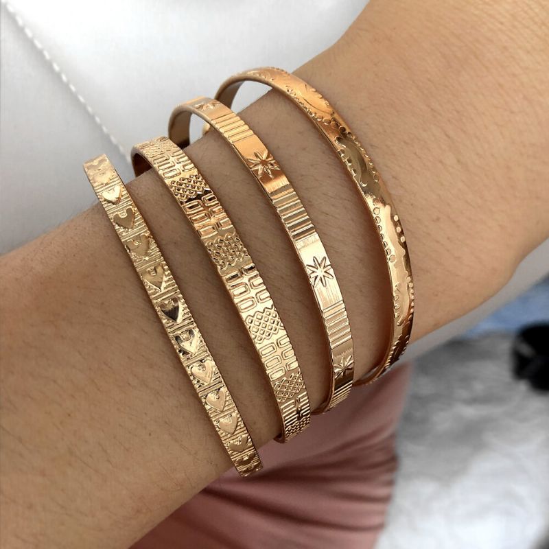 4 Stk Trendy Creative Gold Öffnung Herz Stern Mond Design Armreif Set Frauen Armband Schmuck