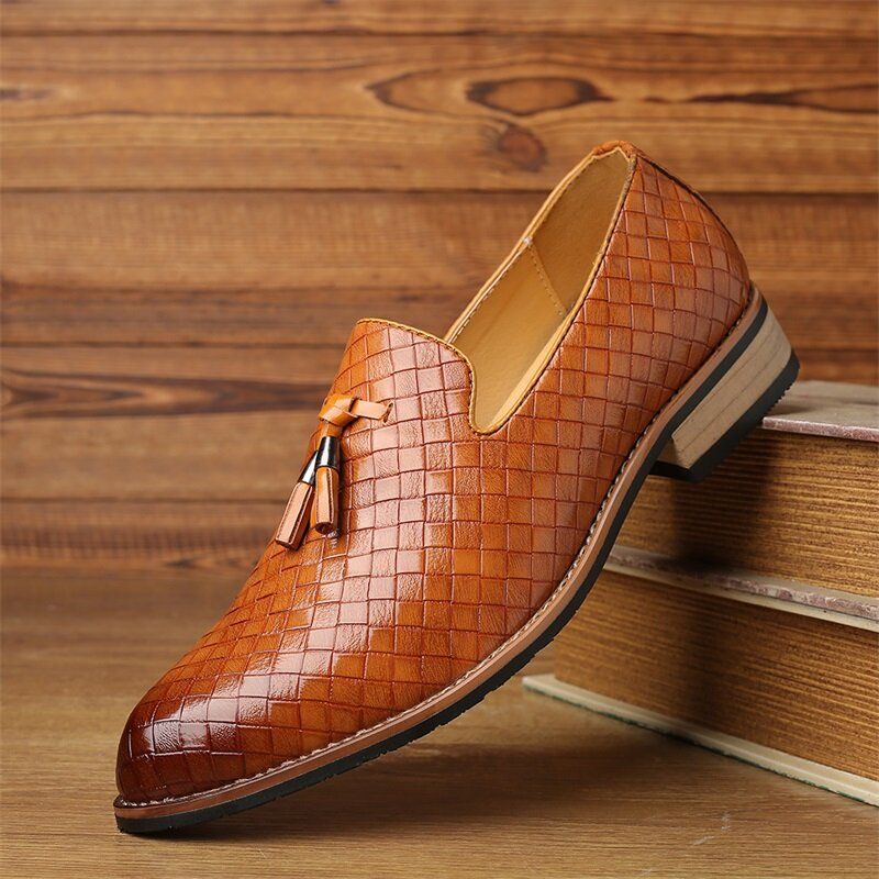 Männer Leder Atmungsaktiv Vintage Weave Quaste Spitzschuh Slip On Bequeme Casual Business Schuhe