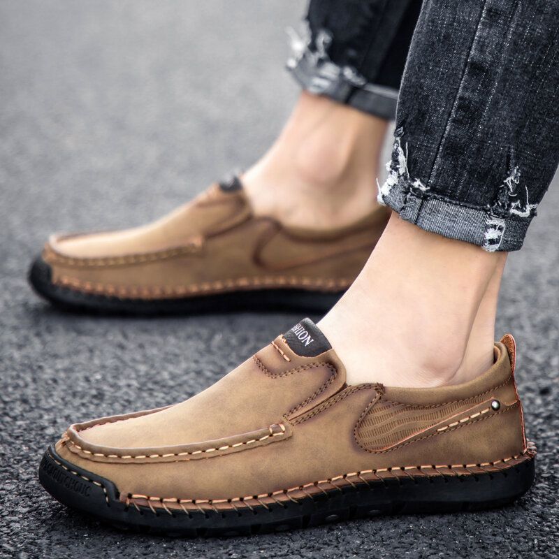 Rutschfeste Slip-on-loafer Aus Handgenähtem Mikrofaserleder Für Herren