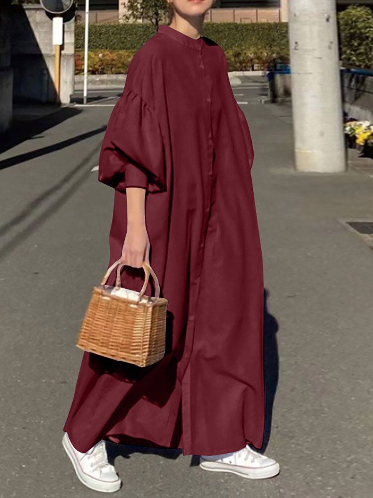 Maxi-hemdkleid Mit Durchgehendem Knopf Und Stehkragen Und Laternenärmeln