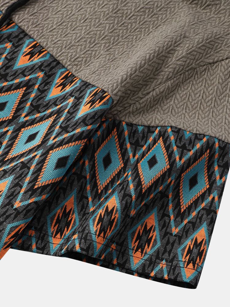 Kurzärmliges Kapuzen-t-shirt Im Patchwork-ethno-stil Mit Argyle-muster Für Herren