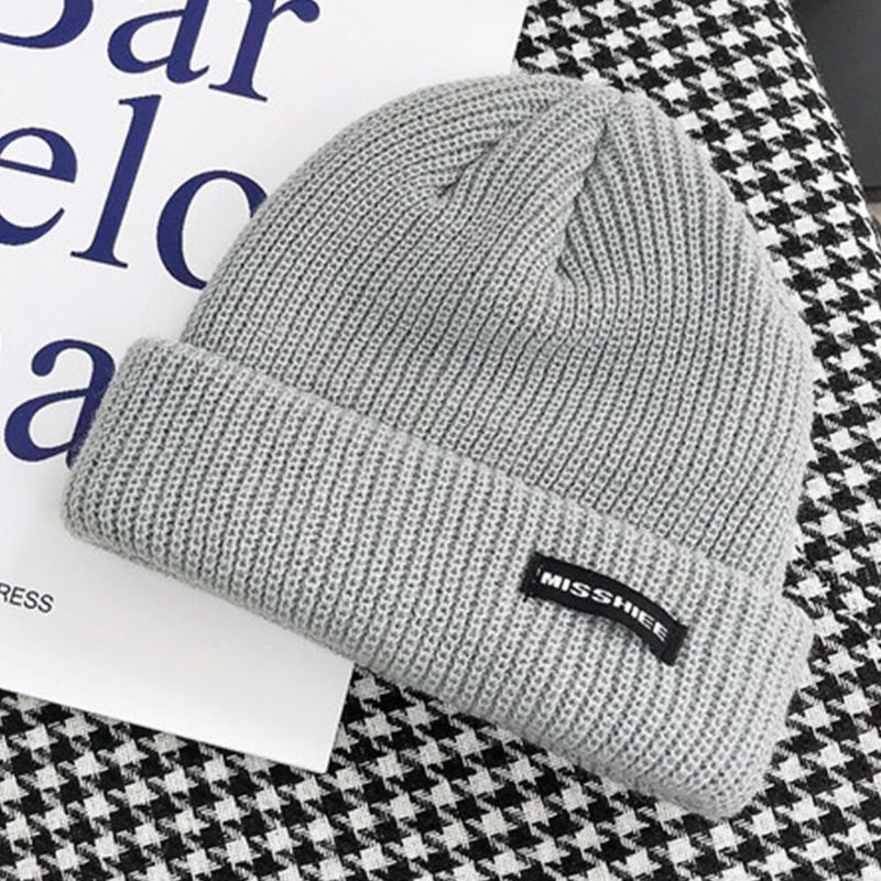 Unisex Acryl Buchstaben Muster Stoff Label Strickmütze Hip Hop Winter Wärme Skull Cap Beanie Mütze