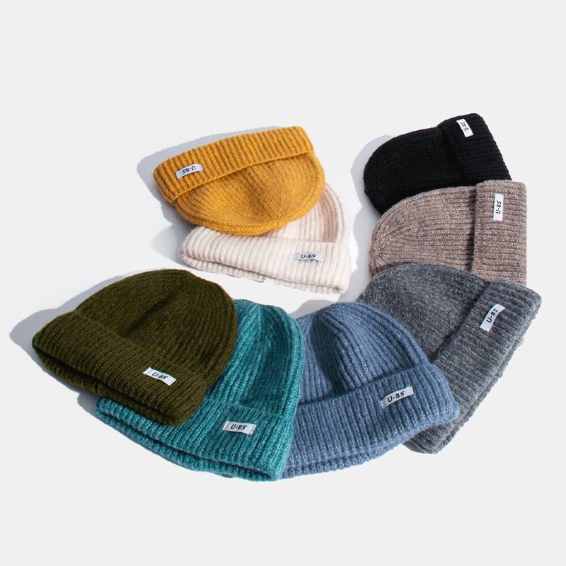 Unisex Acryl Gestrickt Einfarbig Tuch Label Dome All-match Krempenlose Beanie Landlord Cap Skull Cap