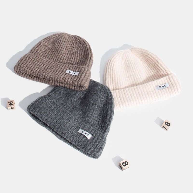 Unisex Acryl Gestrickt Einfarbig Tuch Label Dome All-match Krempenlose Beanie Landlord Cap Skull Cap