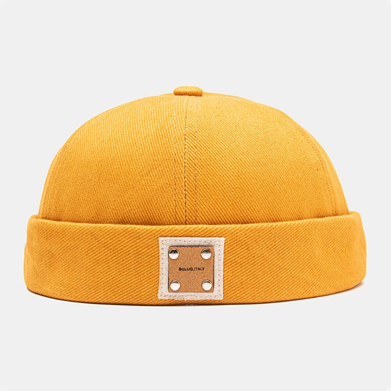 Unisex Polyester Baumwolle Einfarbig Rivet Pu Label All-match Brimless Beanie Landlord Cap Skull Cap