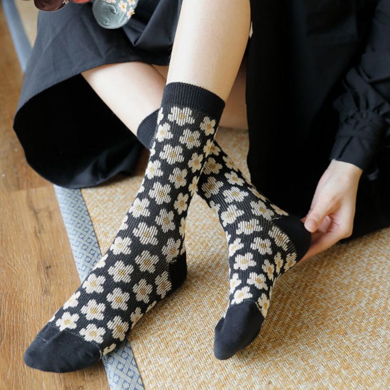 Damen-baumwollsocken Im Britischen Stil Retro-blumenmuster Warme Lässige Schlauchsocken