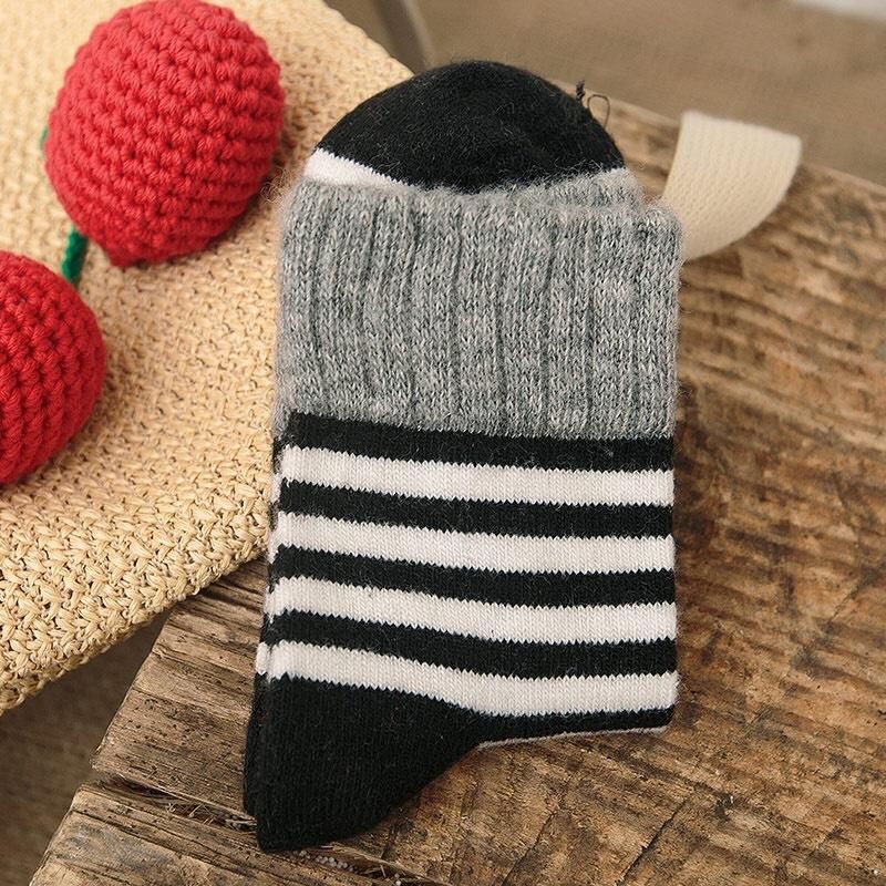 Gestreifte Wollsocken Mit Hohem Bündchen Für Damen