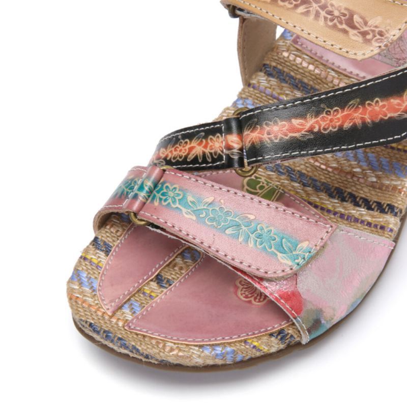 Bequeme Flachstreifen-zehensandalen Aus Leder Mit Retro-blumendruck