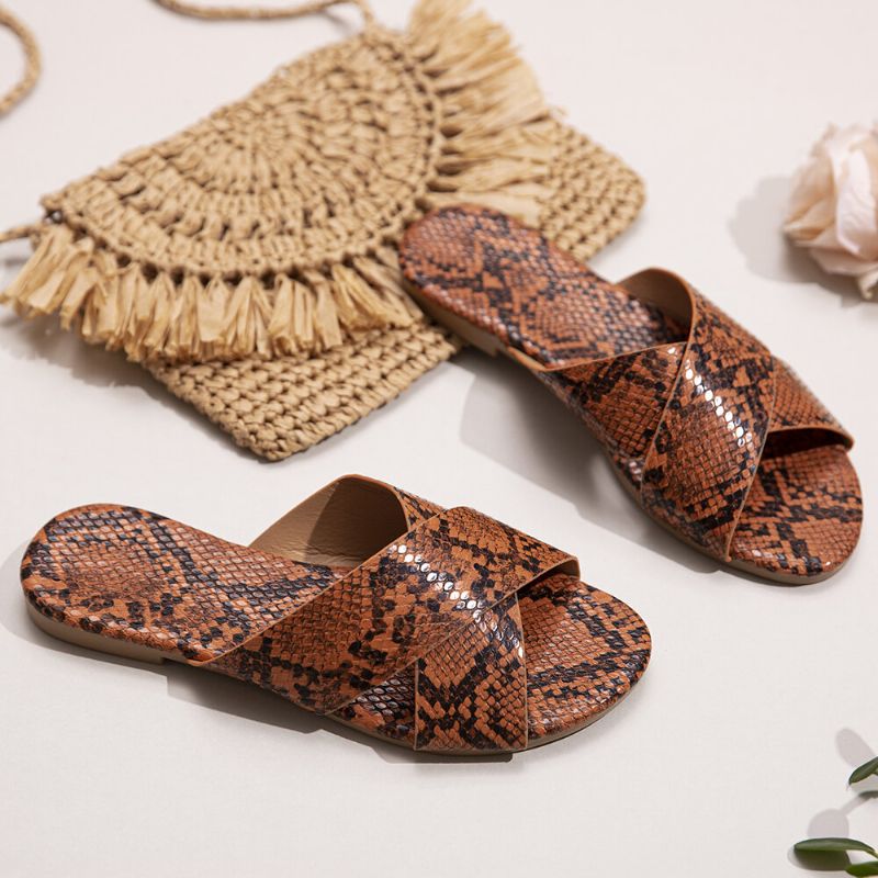 Flache Damen-sandalen Mit Schlangenhaut-print Und Kreuzgürtel