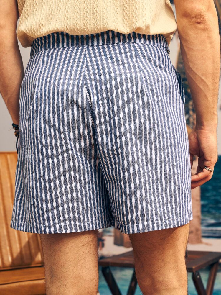 Freizeitshorts Mit Nadelstreifenfalten Und Verstellbarer Taille Für Herren